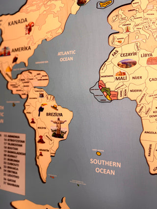 Rəngli Dünya Xəritəsi Puzzle